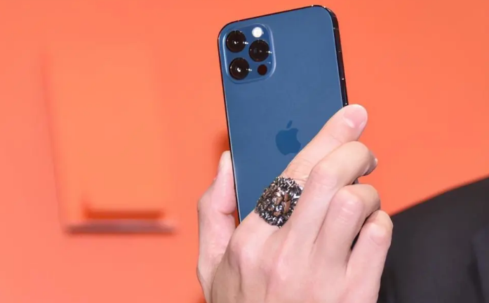 陆河苹果手机维修分享iPhone12系列重启方法教程 